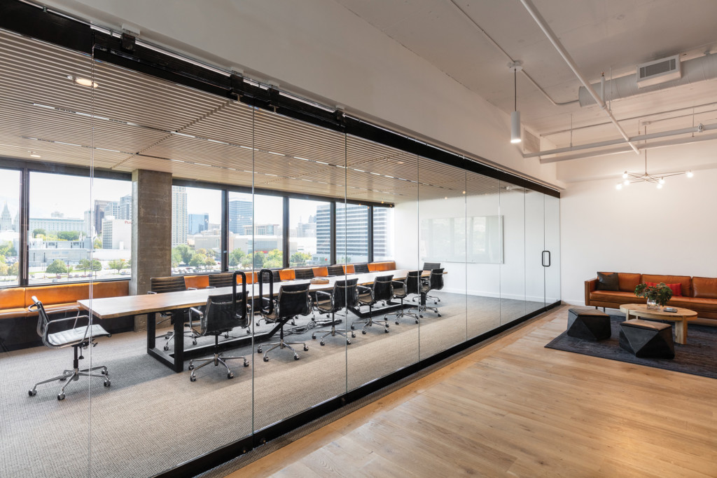 BonCom-Main-Conference-Room-03-Interior