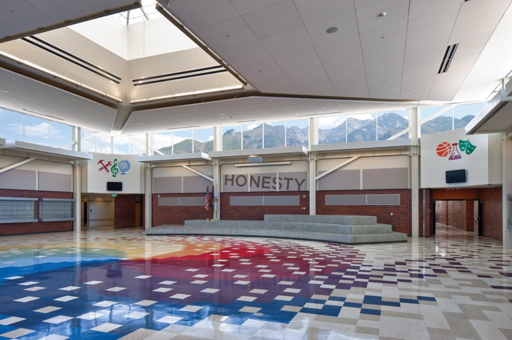 Albion-Middle-School-Interior-commons