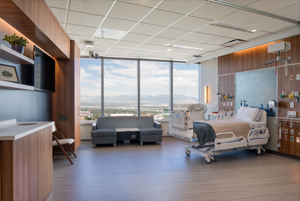 Neilsen-Rehabilitation-Hospital-Interior-Patient-Room-and-Mountain-View