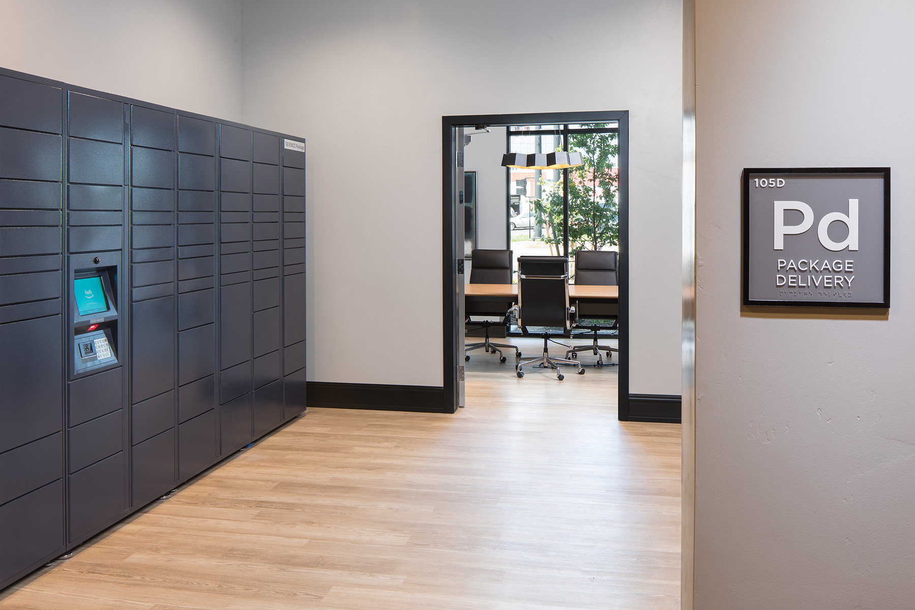 Seven-02-Apartments-Interior-Package-Delivery