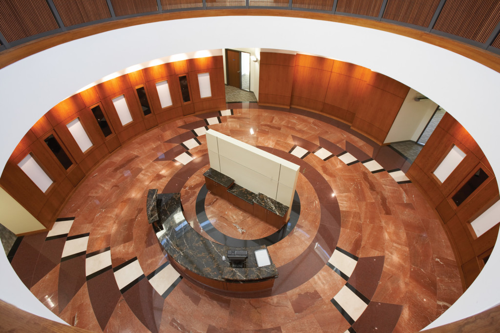 Tachi-Yokut-Administration-Building-Reception-from-Above-Interior