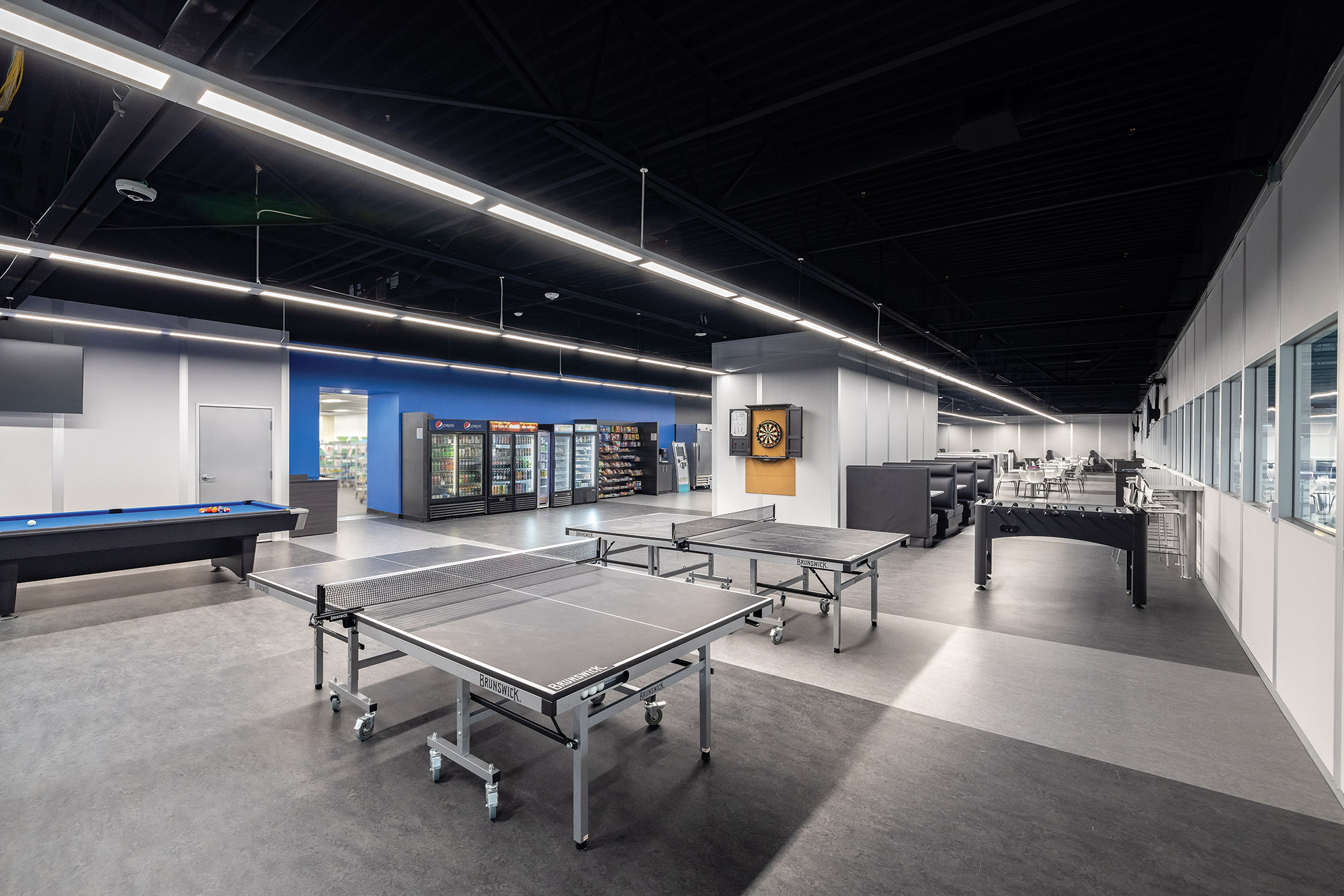 Williams-International-Blue-Phoenix-Interior-Games-and-Vending