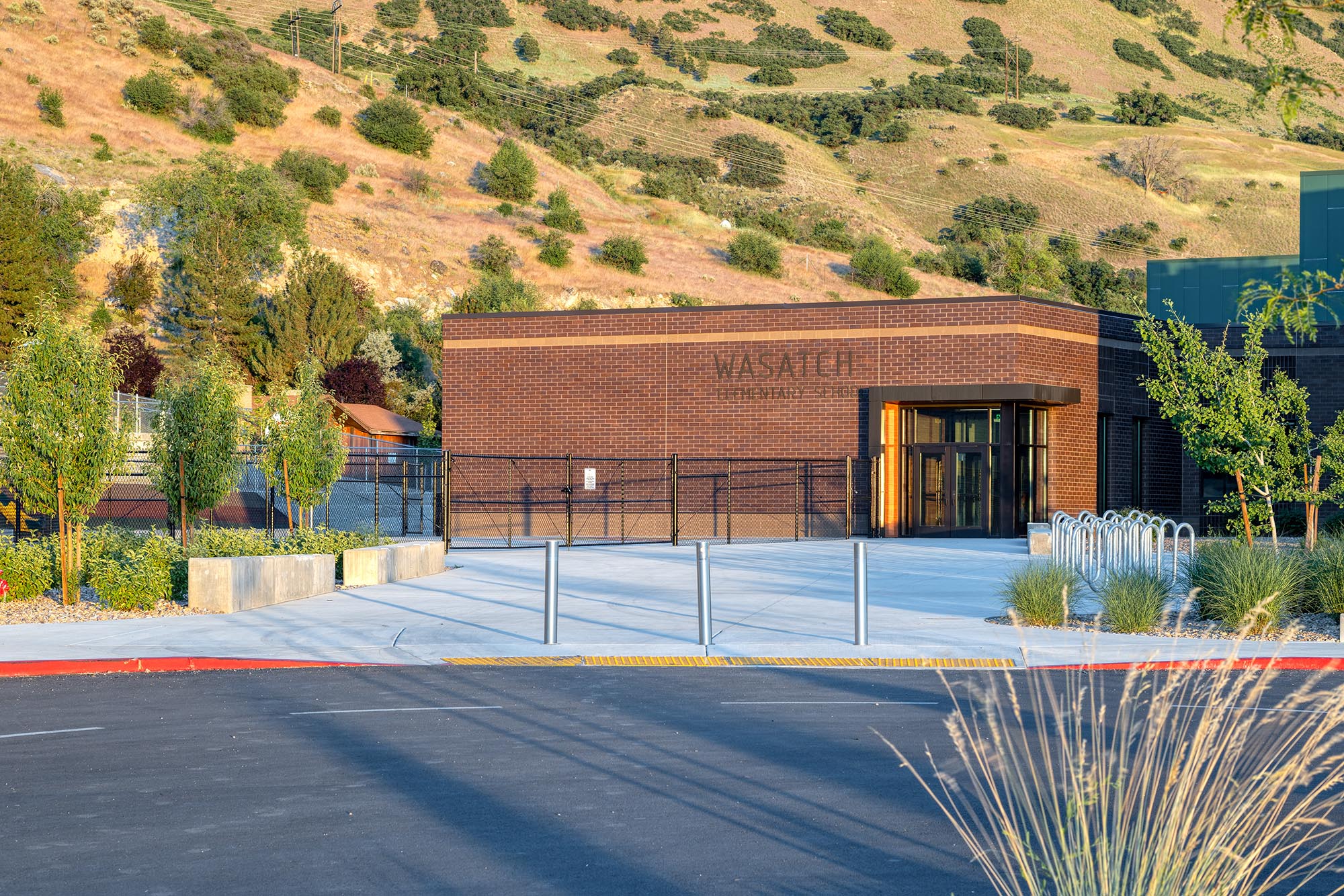 Wasatch-Elementary-School-Rebuild-Exterior-North-Entrance-Landscape