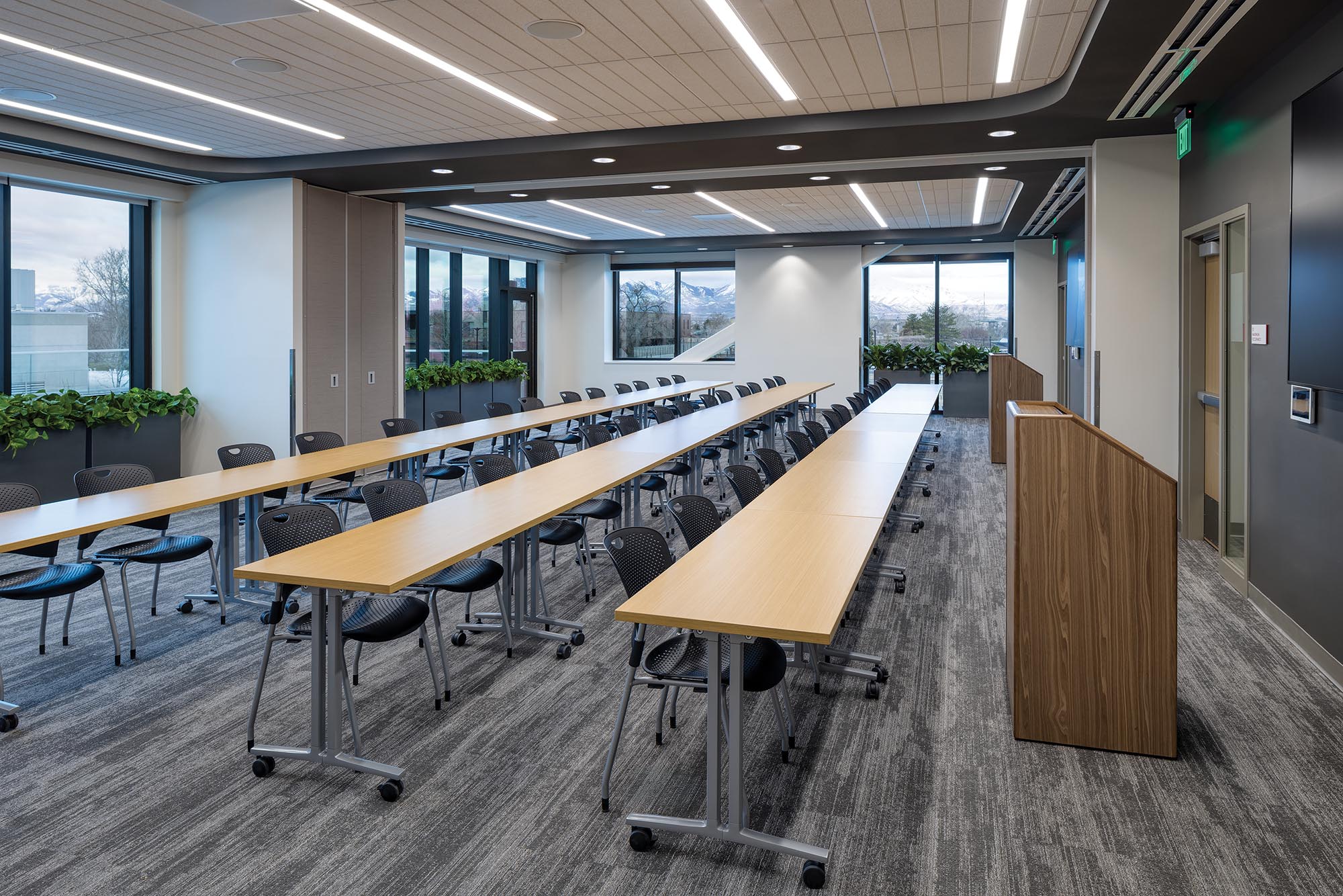 HMHI-Kem-Carolyn-Gardner-Crisis-Care-Center-Interior-L2-Conferencing-and-Training-Full