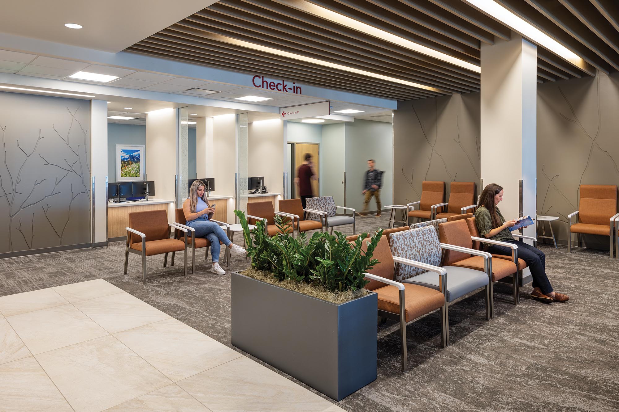 HMHI-Kem-Carolyn-Gardner-Crisis-Care-Center-Interior-L2-Shared-Waiting-Check-In-People