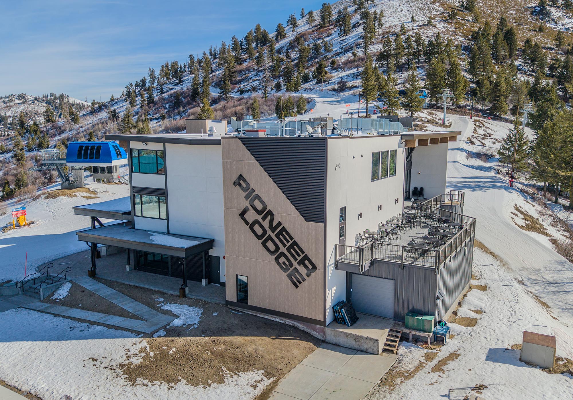 Bogus-Basin-Pioneer-Lodge-erstad-240207_N113